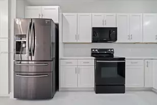 22665 Meridiana Dr, Boca Raton, FL 33433 - Photo 11