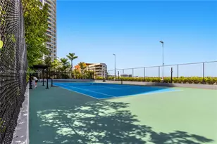 121 NE 34th St, Miami, FL 33137 - Photo 7