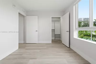 2505 NE 193rd St #4215, Miami, FL 33180 - Photo 25