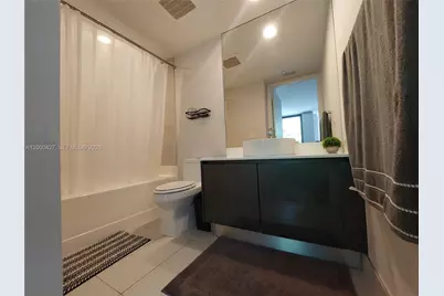 31 SE 6th St #403, Miami, FL 33131 - Photo 11