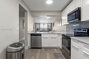 6231 Coral Lake Dr, Margate, FL 33063 - Photo 15