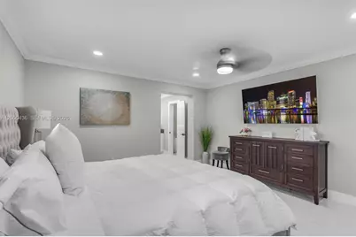 7875 NW 174th Ter, Hialeah, FL 33015 - Photo 25