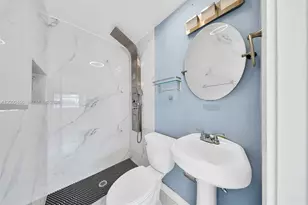 3030 NW 90th St, Miami, FL 33147 - Photo 37