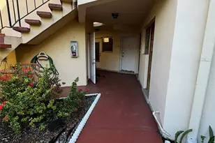 1601 NE Miami Gardens Dr, Miami, FL 33179 - Photo 3