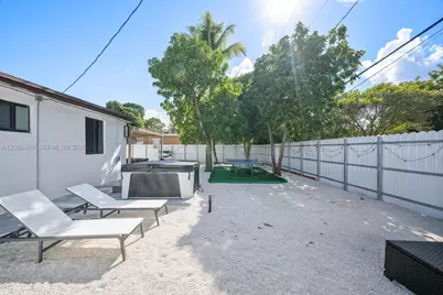 11730 NW 3rd Ave, Miami, FL 33168 - Photo 33