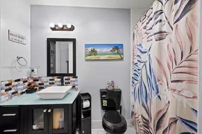 600 SW 67th Ave, Pembroke Pines, FL 33023 - Photo 17