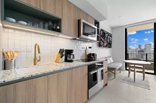159 NE 6 St St, Miami, FL 33132 - Photo 3
