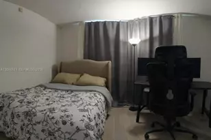 1661 NW 81st Way, Plantation, FL 33322 - Photo 19