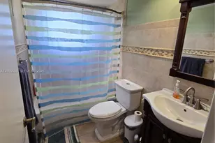 13500 SW 1st St, Pembroke Pines, FL 33027 - Photo 17