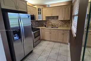 13500 SW 1st St, Pembroke Pines, FL 33027 - Photo 5