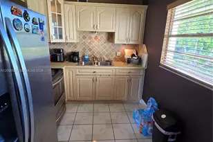 13500 SW 1st St, Pembroke Pines, FL 33027 - Photo 9