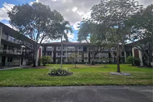 13500 SW 1st St, Pembroke Pines, FL 33027 - Photo 11