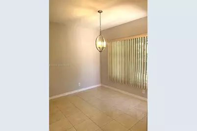 312 Talia Cir, Palm Springs, FL 33461 - Photo 3