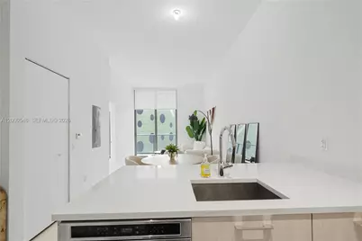 501 NE 31st St #302, Miami, FL 33137 - Photo 7
