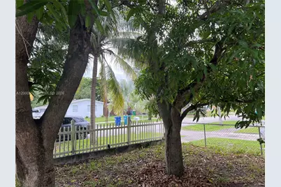 931 NW 34th Way, Lauderhill, FL 33311 - Photo 9