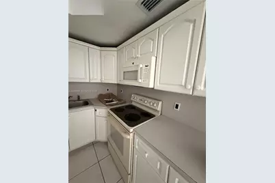 17455 NW 75th Pl #108, Hialeah, FL 33015 - Photo 7