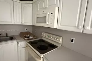 17455 NW 75th Pl, Hialeah, FL 33015 - Photo 7