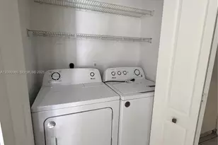 17455 NW 75th Pl, Hialeah, FL 33015 - Photo 9