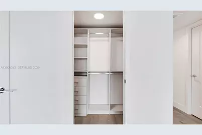 555 NE 34th St #2708, Miami, FL 33137 - Photo 19