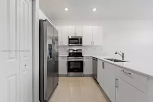 1537 SE 27th Rd, Homestead, FL 33035 - Photo 3
