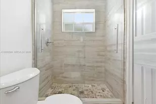 8197 W 14th Ct, Hialeah, FL 33014 - Photo 29