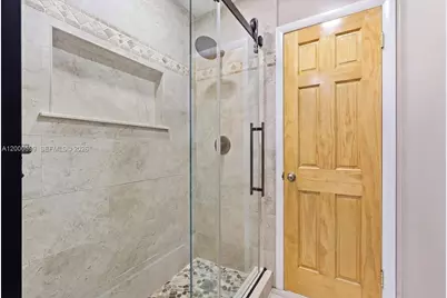 8197 W 14th Ct, Hialeah, FL 33014 - Photo 25