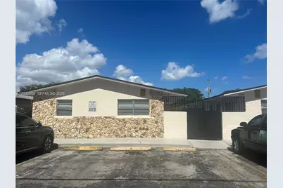 904 SW 10th St, Hallandale Beach, FL 33009 - Photo 1