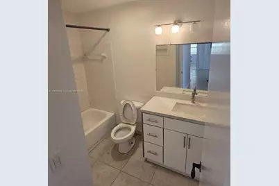 3247 NW 123rd Ave, Sunrise, FL 33323 - Photo 17