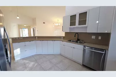 3247 NW 123rd Ave, Sunrise, FL 33323 - Photo 11