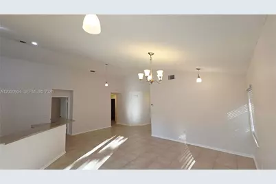 3247 NW 123rd Ave, Sunrise, FL 33323 - Photo 7