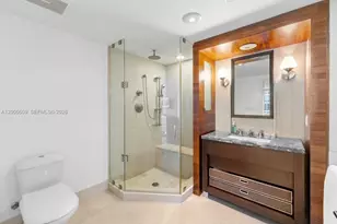 6801 Collins Ave, Miami Beach, FL 33141 - Photo 9