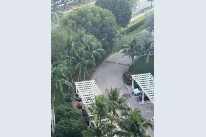 20000 E Country Club Dr #PH09, Aventura, FL 33180 - Photo 9