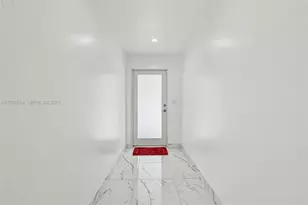 1900 SW 87th Ct, Miami, FL 33165 - Photo 15