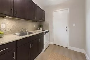 891 SW 5th St, Miami, FL 33130 - Photo 17