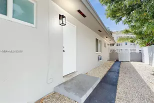 891 SW 5th St, Miami, FL 33130 - Photo 27