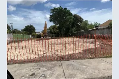 601 SW 44th Ct, Miami, FL 33134 - Photo 1