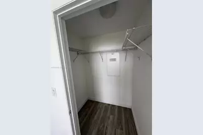 90 SW 3rd St #1407, Miami, FL 33130 - Photo 15