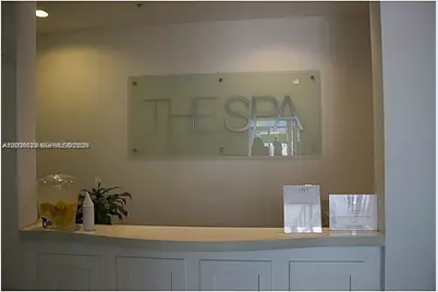 90 SW 3rd St #1407, Miami, FL 33130 - Photo 21