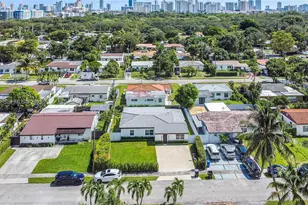 18361 NE 20th Pl, North Miami Beach, FL 33179 - Photo 43