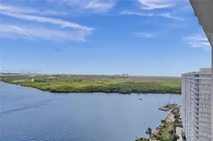 300 Bayview Dr, Sunny Isles Beach, FL 33160 - Photo 9