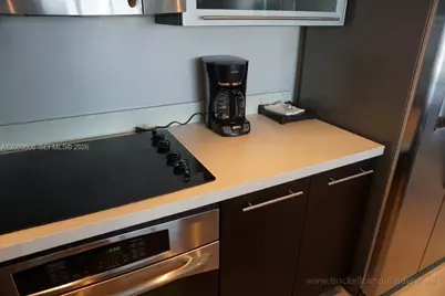 90 SW 3rd St #3505, Miami, FL 33130 - Photo 9