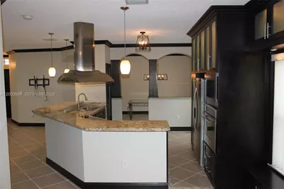 1325 NW 192nd Ter #1325, Pembroke Pines, FL 33029 - Photo 5
