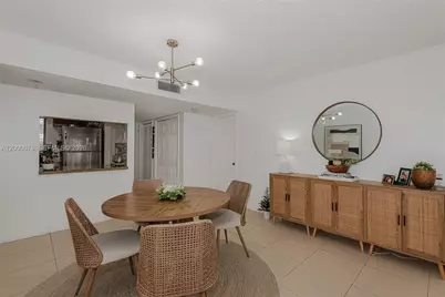 159 Lakeview Dr #102, Weston, FL 33326 - Photo 11