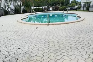 15201 NE 6th Ave, Miami, FL 33162 - Photo 11