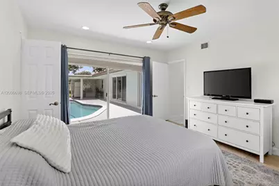 292 SW 52nd Ave, Plantation, FL 33317 - Photo 15