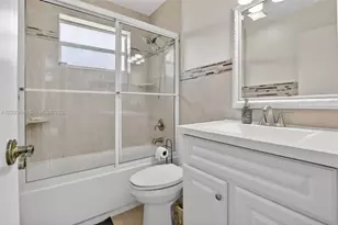 292 SW 52nd Ave, Plantation, FL 33317 - Photo 19