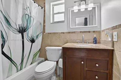 292 SW 52nd Ave, Plantation, FL 33317 - Photo 17