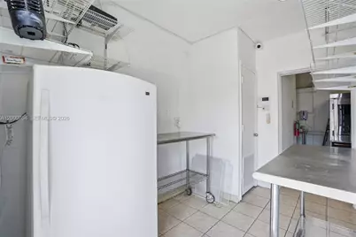 Commercial Kitchen For Sale in Hialeah Gardens, Hialeah Gardens, FL 33016 - Photo 11
