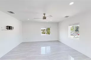 1886 NW 68th St, Miami, FL 33147 - Photo 25