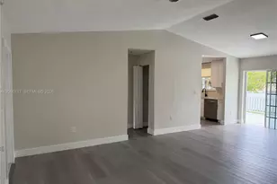 9760 SW 210th St, Cutler Bay, FL 33189 - Photo 9